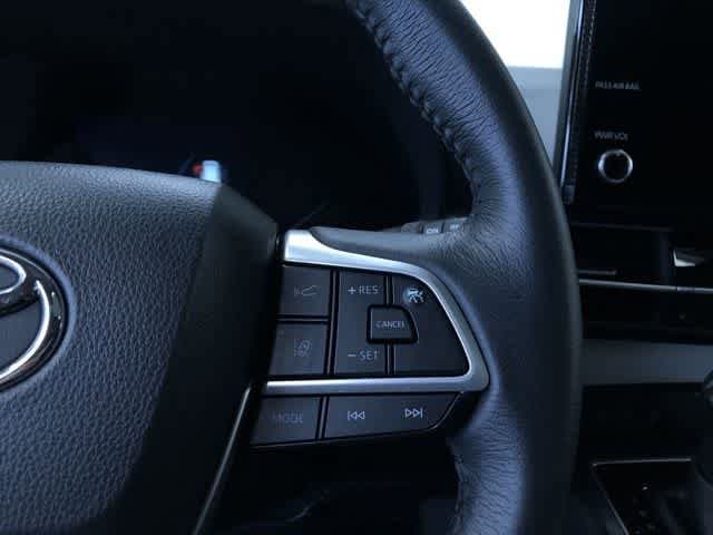 Thumbnail: 2025 Toyota Sienna - 27