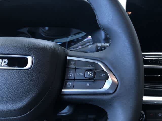 Thumbnail: 2023 Jeep Compass - 28