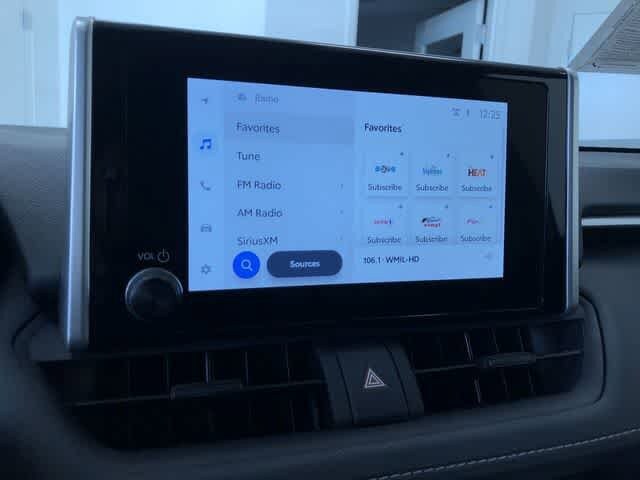 Thumbnail: 2025 Toyota RAV4 - 29