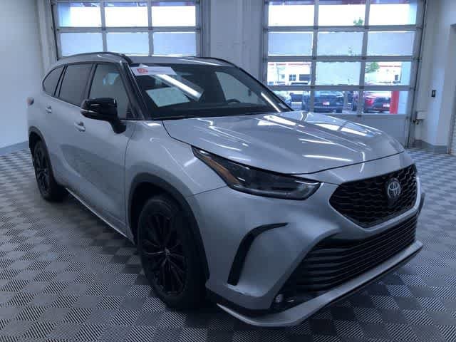 Thumbnail: 2025 Toyota Highlander - 35