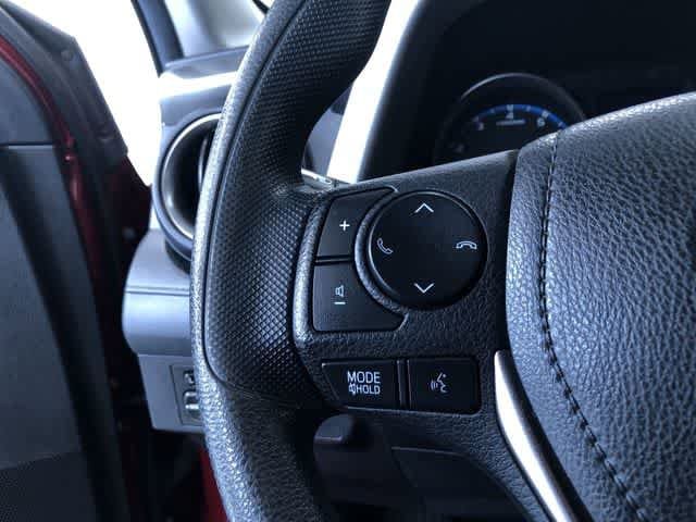 Thumbnail: 2018 Toyota RAV4 - 17