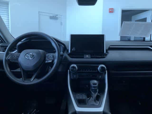 Thumbnail: 2024 Toyota RAV4 - 17