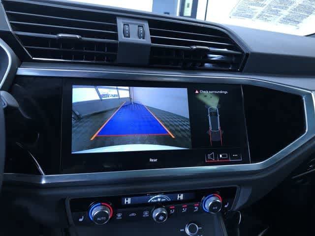 Thumbnail: 2025 Audi Q3 - 27