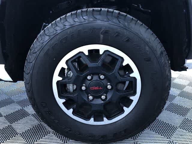 Thumbnail: 2025 Toyota Tacoma - 10