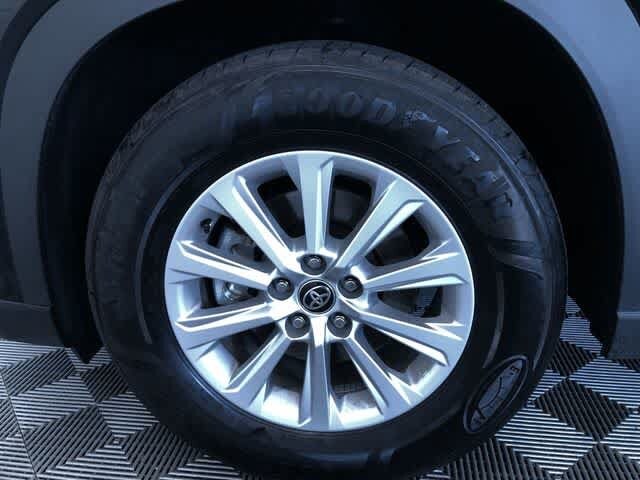 Thumbnail: 2026 Toyota Grand Highlander - 16