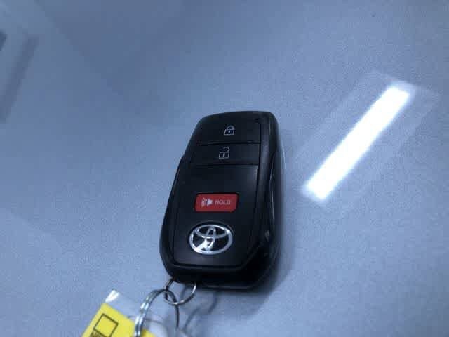 Thumbnail: 2025 Toyota Corolla Cross - 32