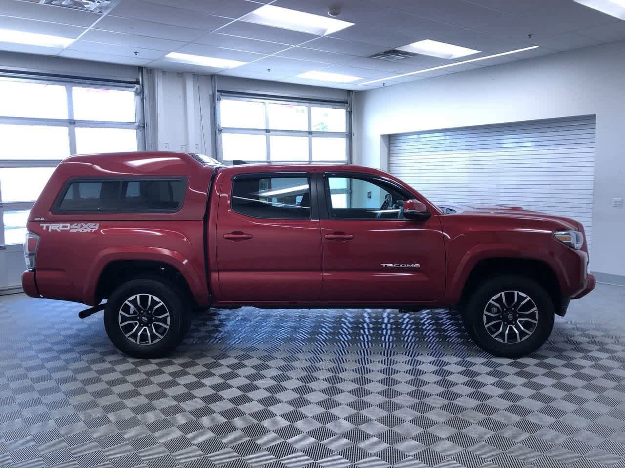Thumbnail: 2022 Toyota Tacoma - 6