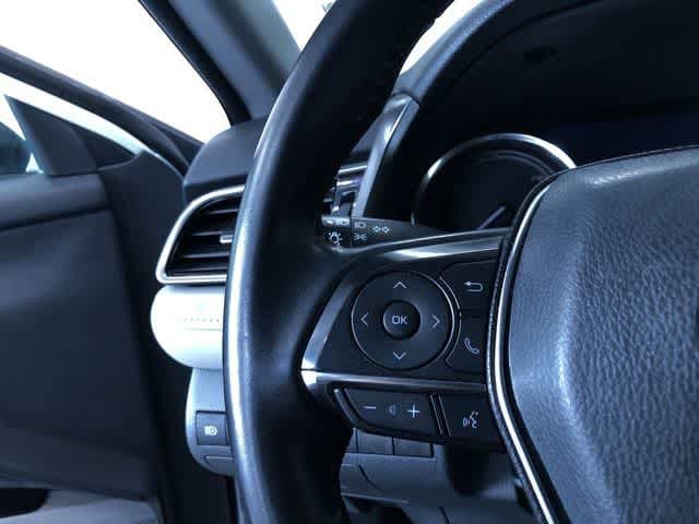 Thumbnail: 2020 Toyota Camry - 24