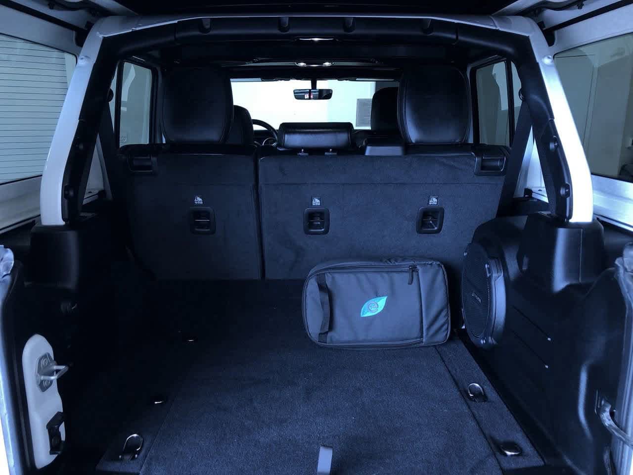 2022 Jeep Wrangler Unlimited Rubicon 26