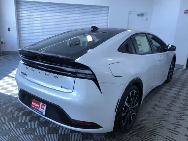 Thumbnail: 2026 Toyota Prius - 32