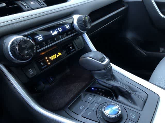 Thumbnail: 2022 Toyota RAV4 - 29