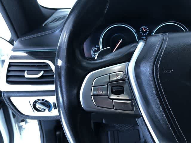 Thumbnail: 2016 BMW 7 Series - 25