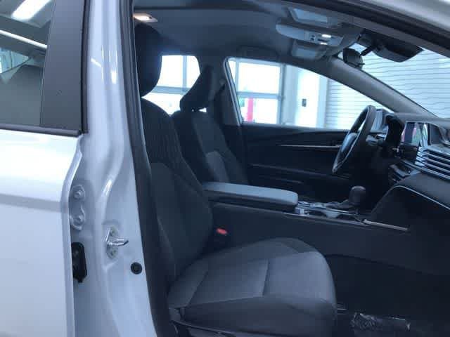 2026 Toyota Camry LE - Photo 22
