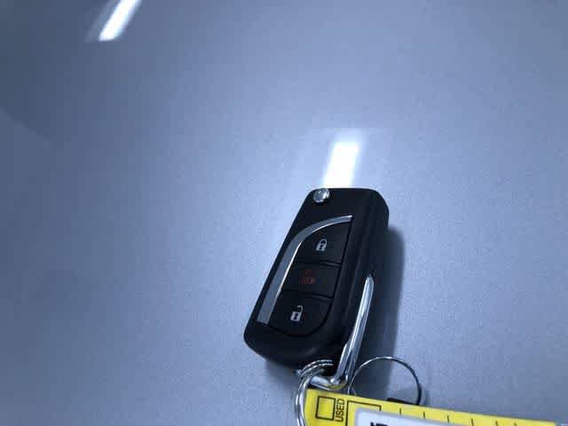 Thumbnail: 2025 Toyota RAV4 - 31