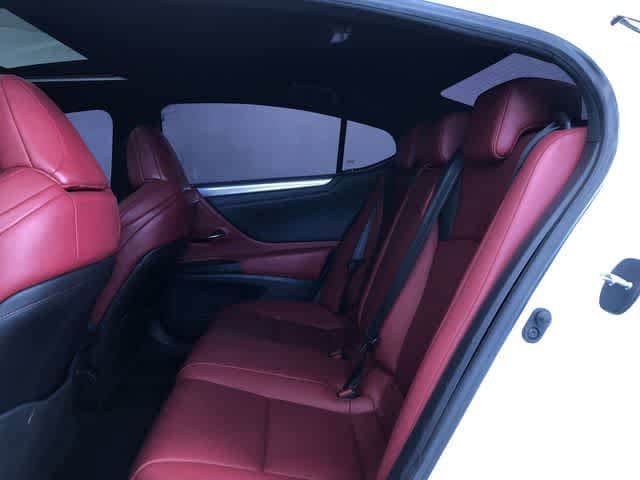 Thumbnail: 2019 Lexus ES - 21