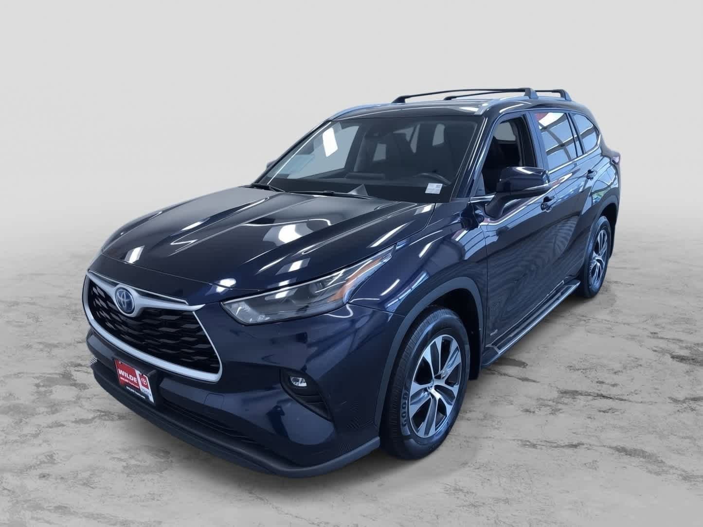 2023 Toyota Highlander XLE -
                  West Allis, WI