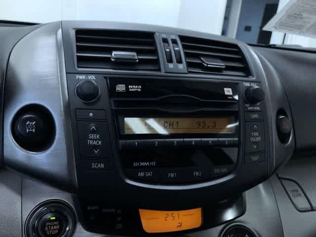 Thumbnail: 2010 Toyota RAV4 - 22