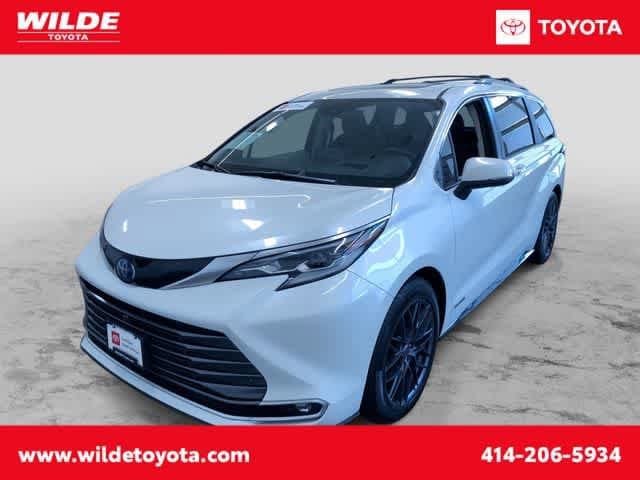 2021 Toyota Sienna Mini-van, Passenger 