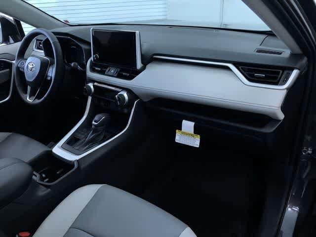 Thumbnail: 2025 Toyota RAV4 - 23