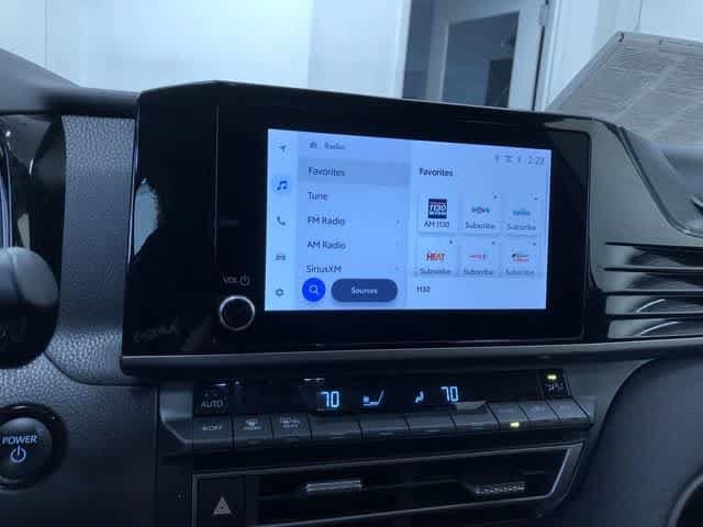 Thumbnail: 2025 Toyota Camry - 29