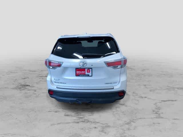 Thumbnail: 2016 Toyota Highlander - 10