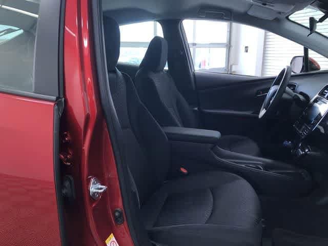 Thumbnail: 2017 Toyota Prius - 14