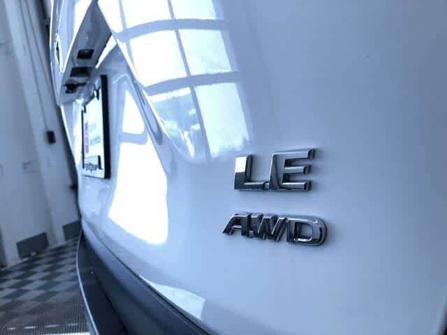 Thumbnail: 2025 Toyota RAV4 - 15