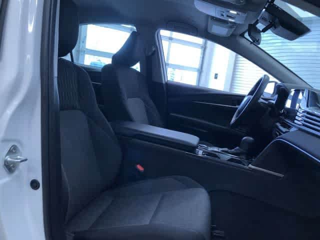 Thumbnail: 2025 Toyota Camry - 21