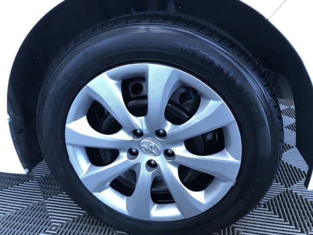 Thumbnail: 2025 Toyota Corolla - 16