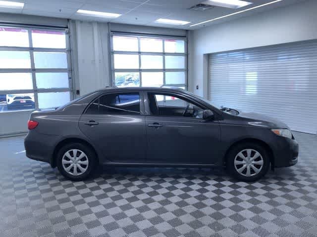 Thumbnail: 2009 Toyota Corolla - 25