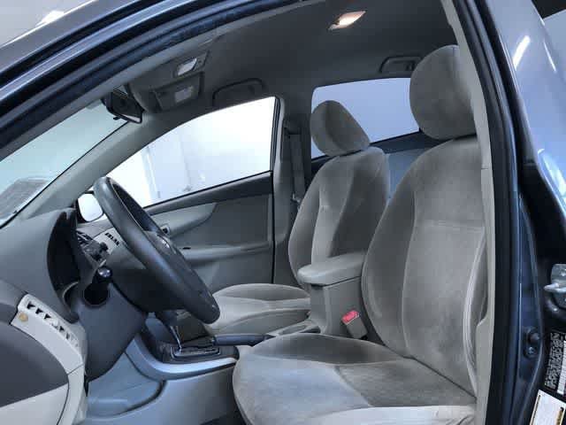 Thumbnail: 2009 Toyota Corolla - 10