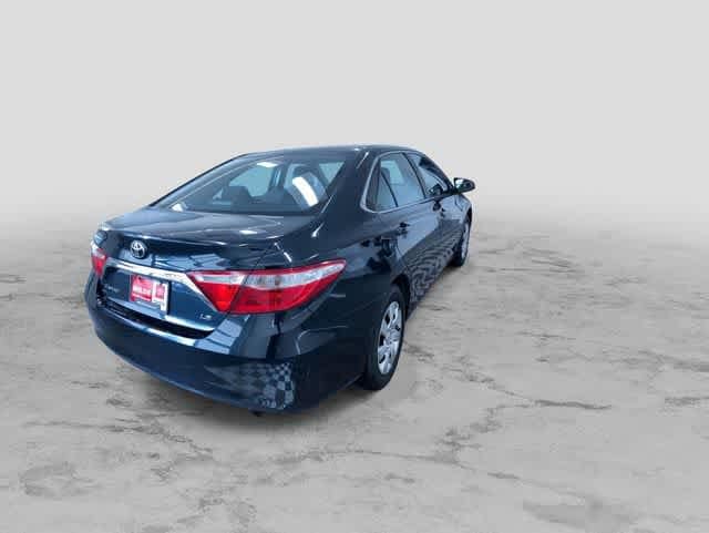 Thumbnail: 2017 Toyota Camry - 10