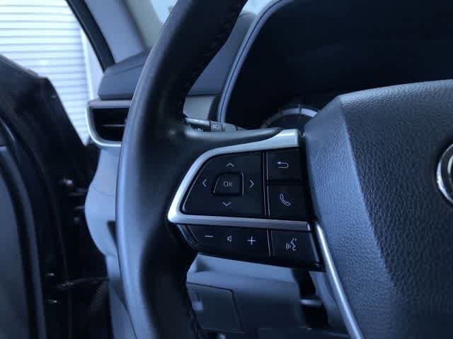 Thumbnail: 2023 Toyota Highlander - 25