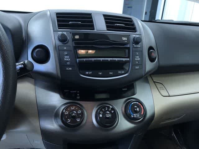 Thumbnail: 2011 Toyota RAV4 - 15