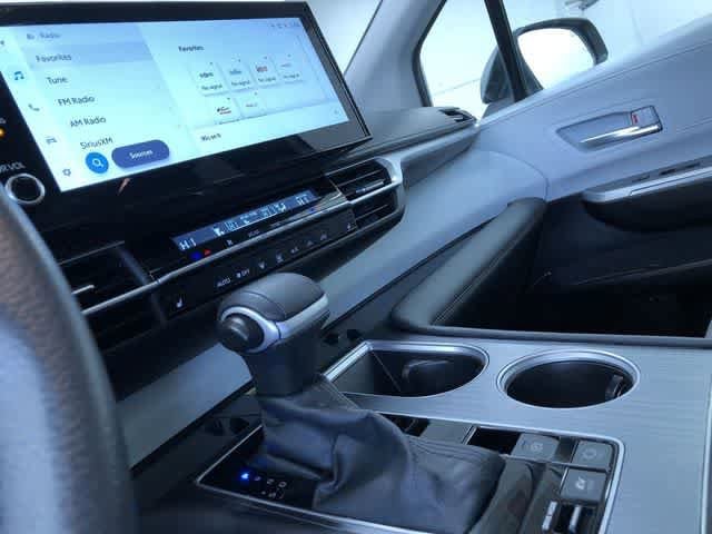 Thumbnail: 2025 Toyota Sienna - 30