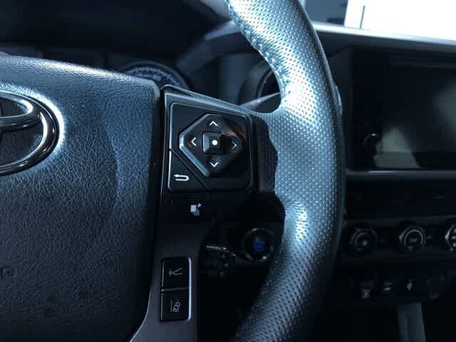 Thumbnail: 2019 Toyota Tacoma - 21