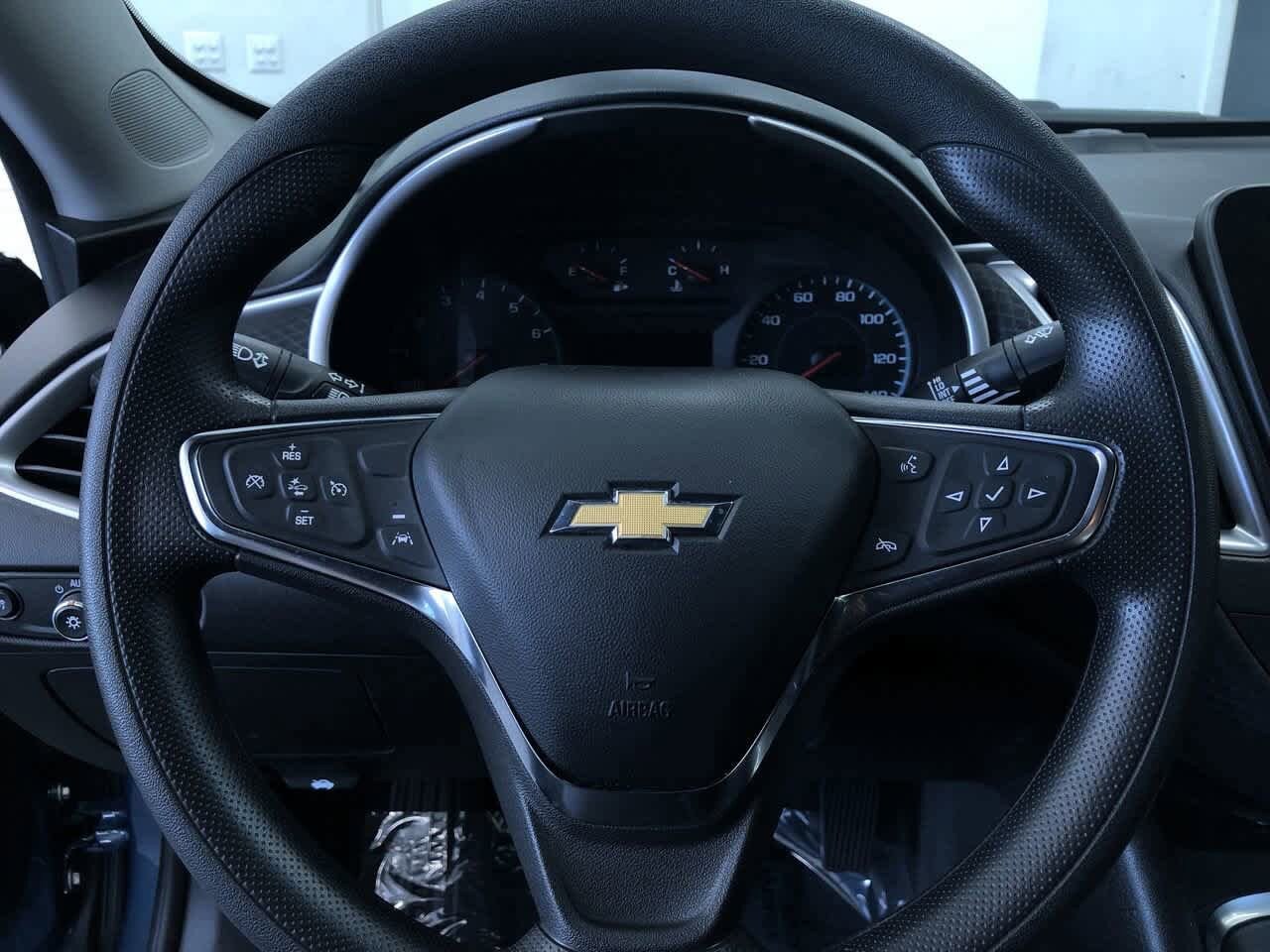 Thumbnail: 2024 Chevrolet Malibu - 24