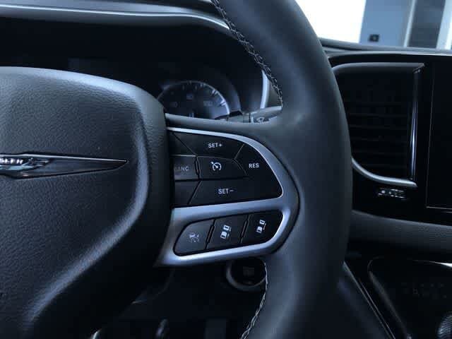 Thumbnail: 2025 Chrysler Pacifica - 28