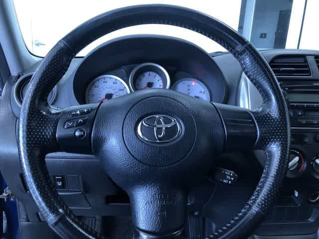 Thumbnail: 2005 Toyota RAV4 - 23