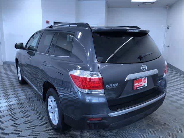 Thumbnail: 2013 Toyota Highlander - 4