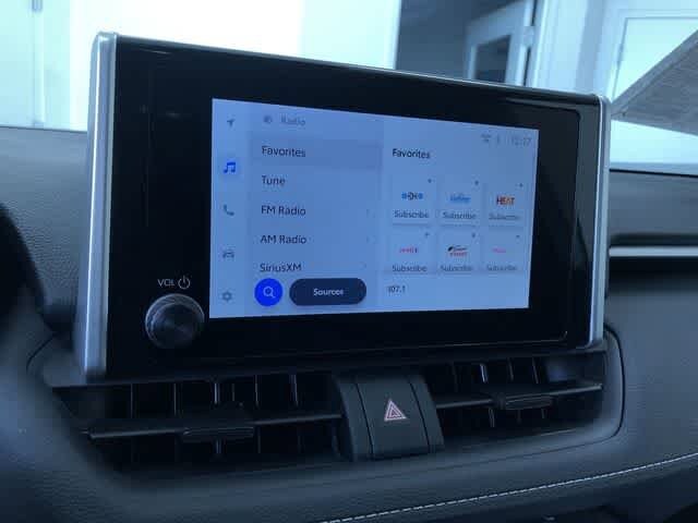 Thumbnail: 2025 Toyota RAV4 - 28