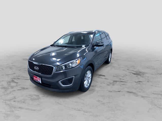 Thumbnail: 2016 Kia Sorento - 6