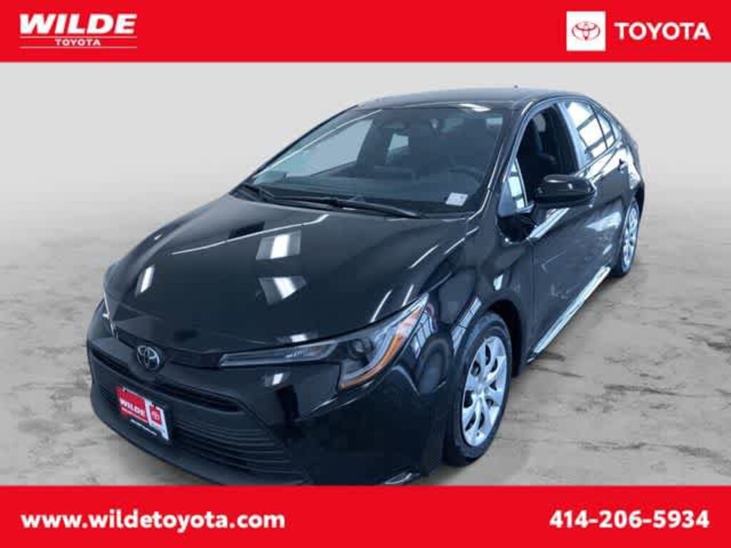 Used 2025 Toyota Corolla LE Car