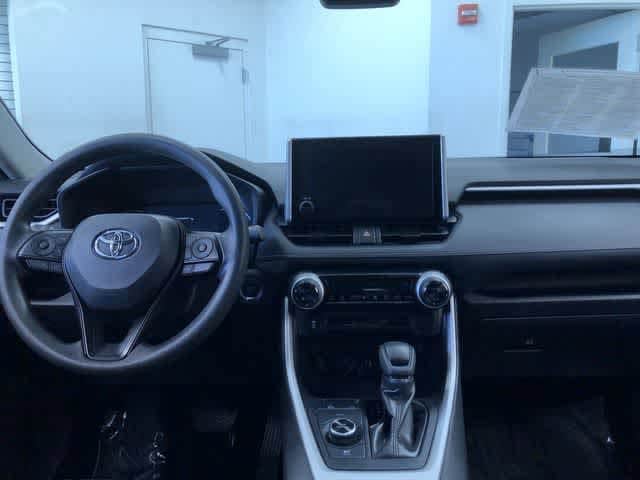 Thumbnail: 2025 Toyota RAV4 - 17