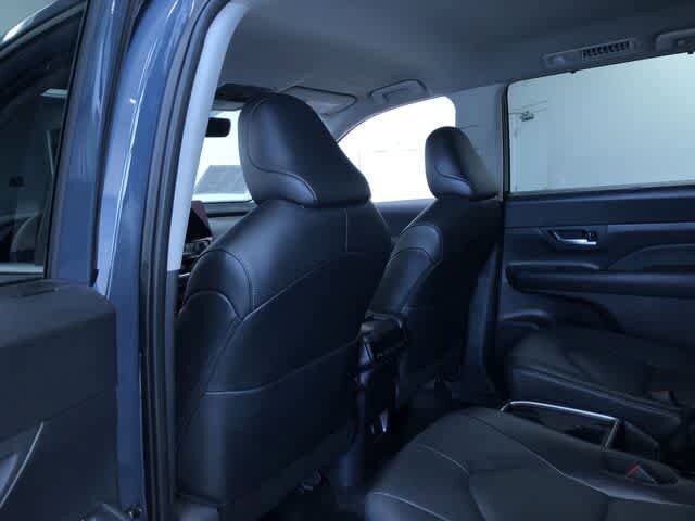 Thumbnail: 2025 Toyota Grand Highlander - 21