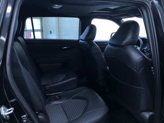 Thumbnail: 2025 Toyota Highlander - 16