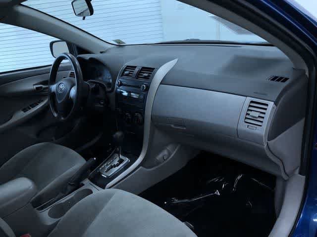 Thumbnail: 2010 Toyota Corolla - 24