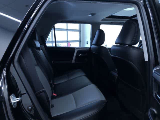 Thumbnail: 2017 Toyota 4Runner - 21