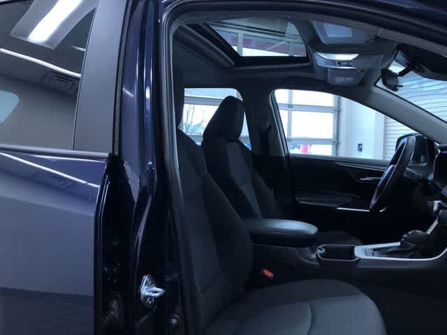 Thumbnail: 2025 Toyota RAV4 - 22