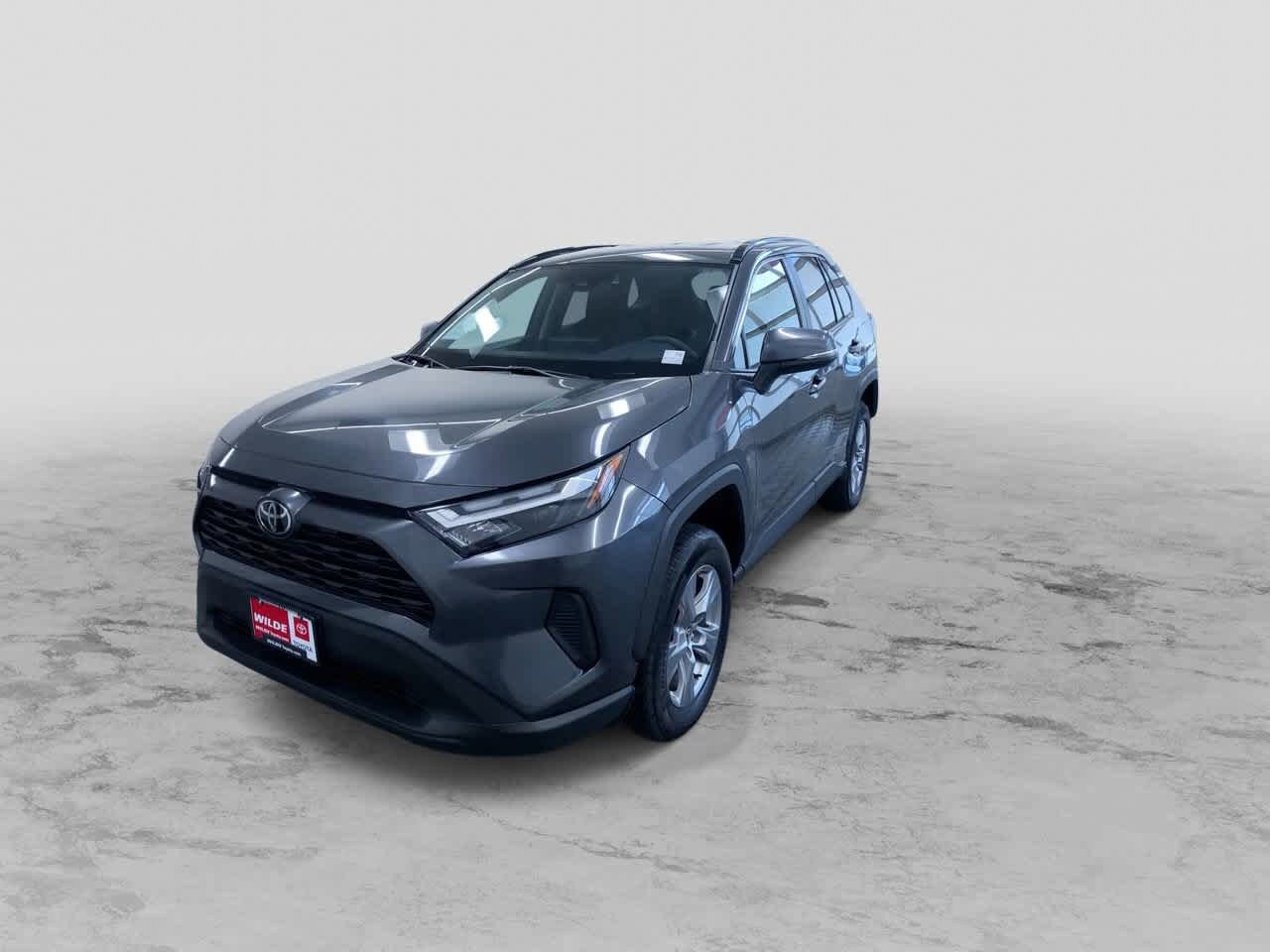2024 Toyota RAV4 XLE 5